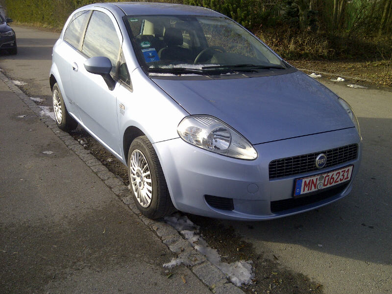 Fiat Punto 7-2006.jpg